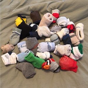 Assorted 0-12 months socks